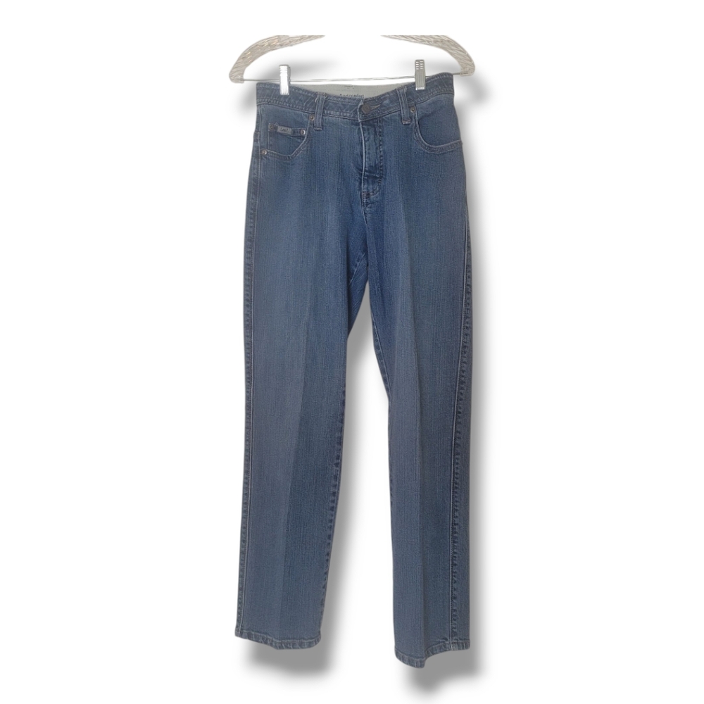 Lee Stretch Comfort High Rise Waistband Mid Wash Blue Jeans. Size 6